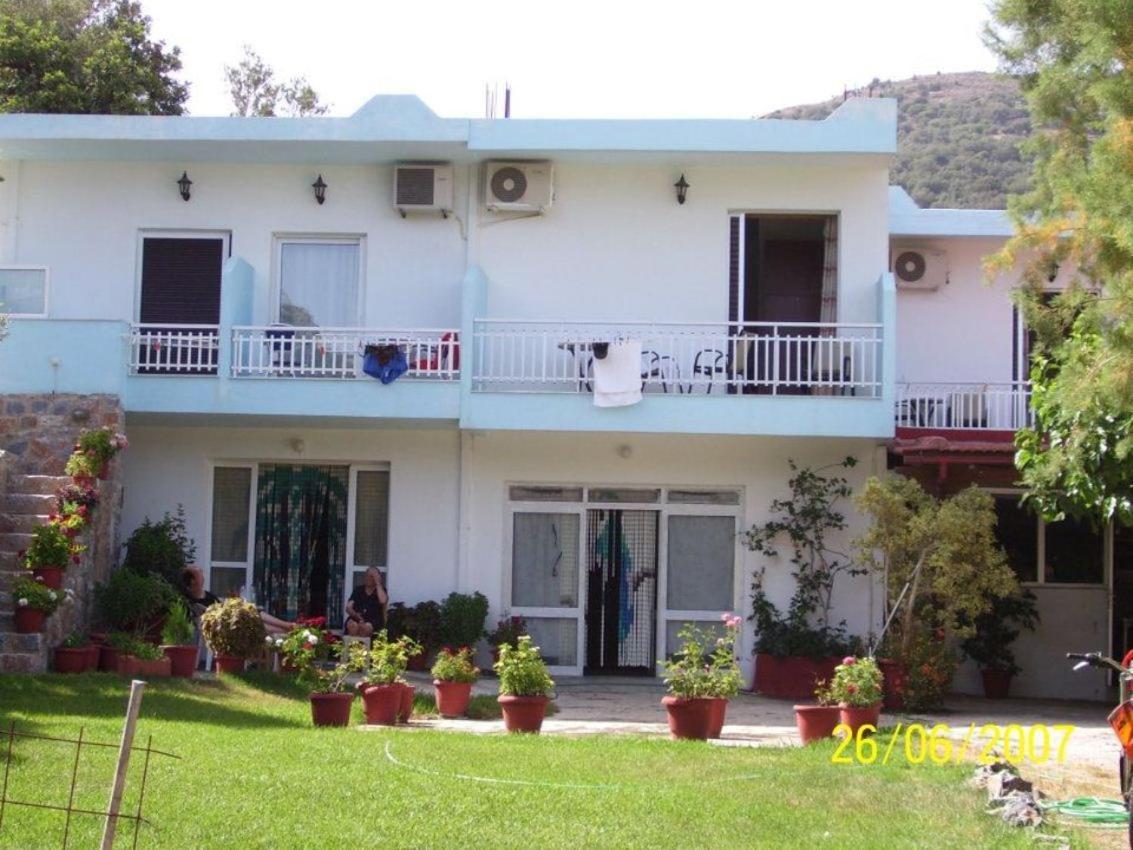 Nikos & Anna Rooms Родакинон Экстерьер фото